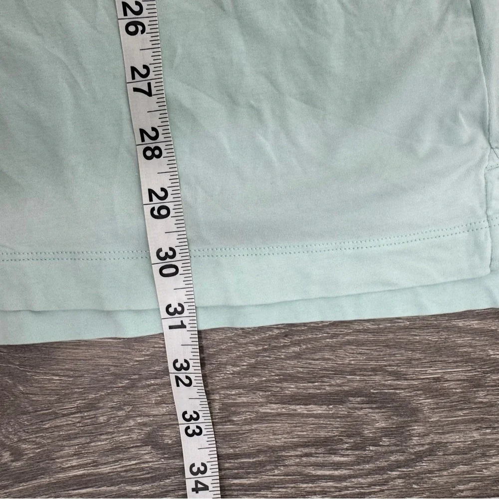 LULULEMON Light Blue Gray Trim Short Sleeve Polo Shirts Size Medium